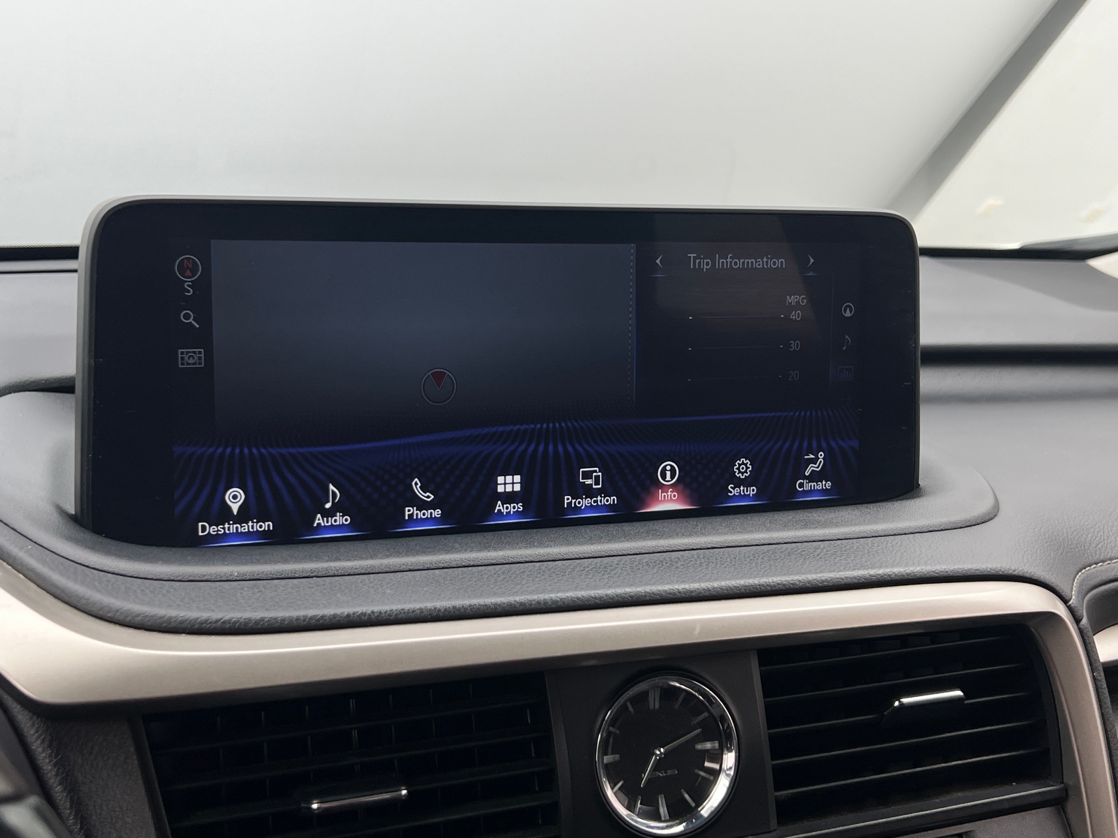 Thumbnail: 2020 Lexus RX - 3