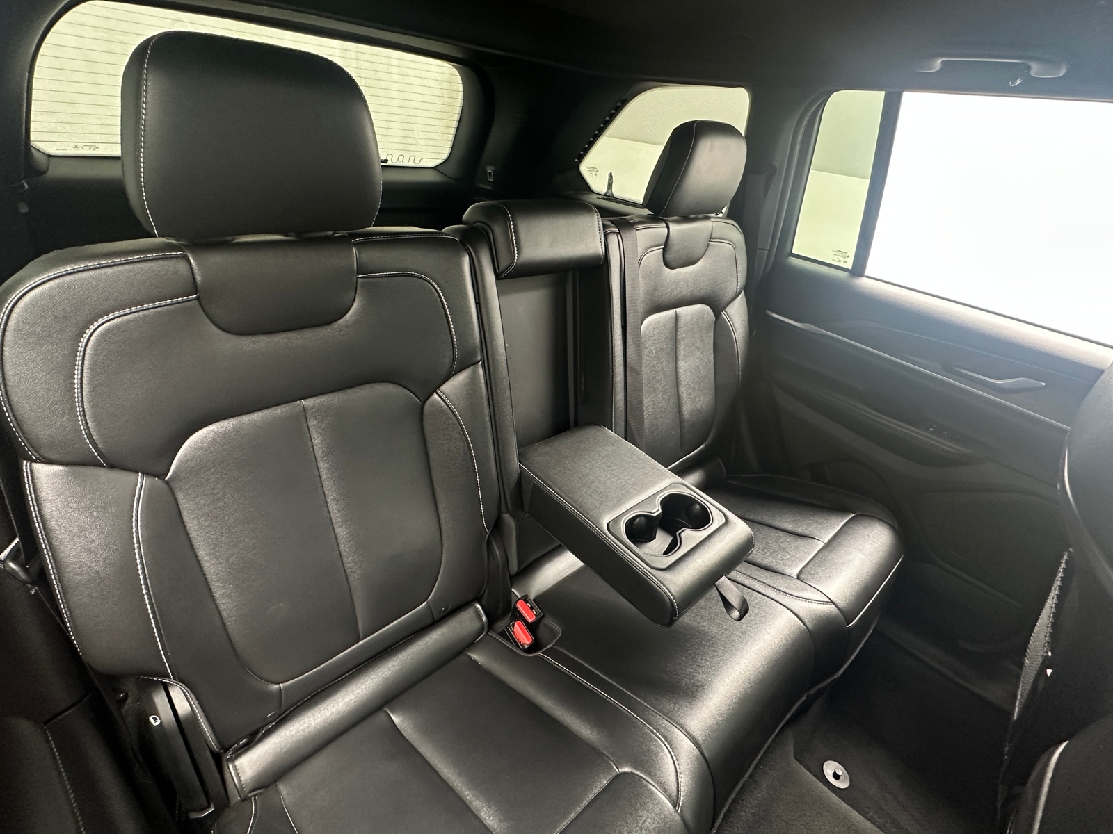 Thumbnail: 2024 Jeep Grand Cherokee - 5