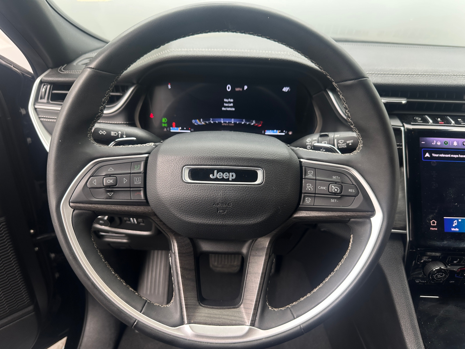 Thumbnail: 2024 Jeep Grand Cherokee - 4