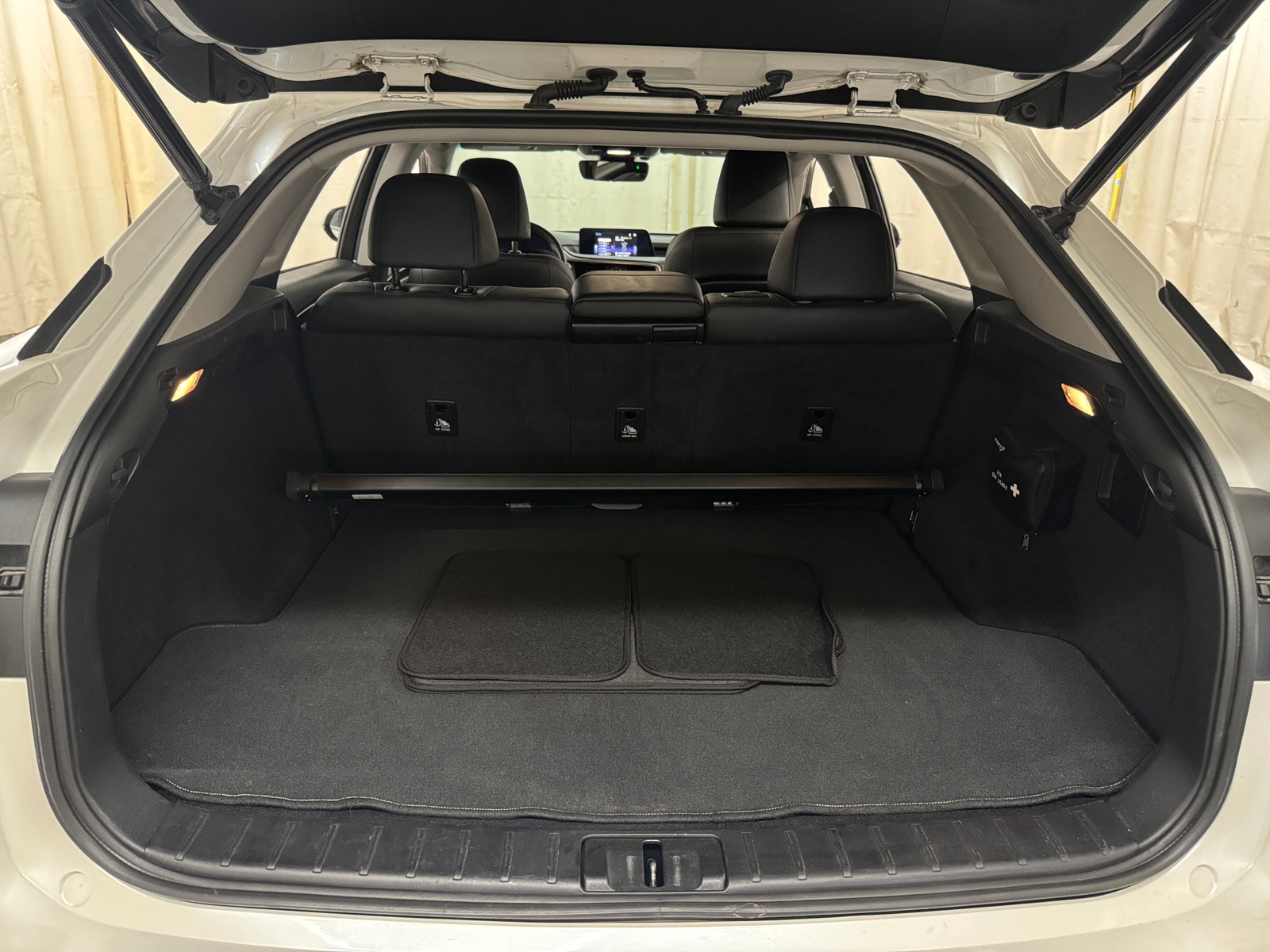 Thumbnail: 2017 Lexus RX - 7