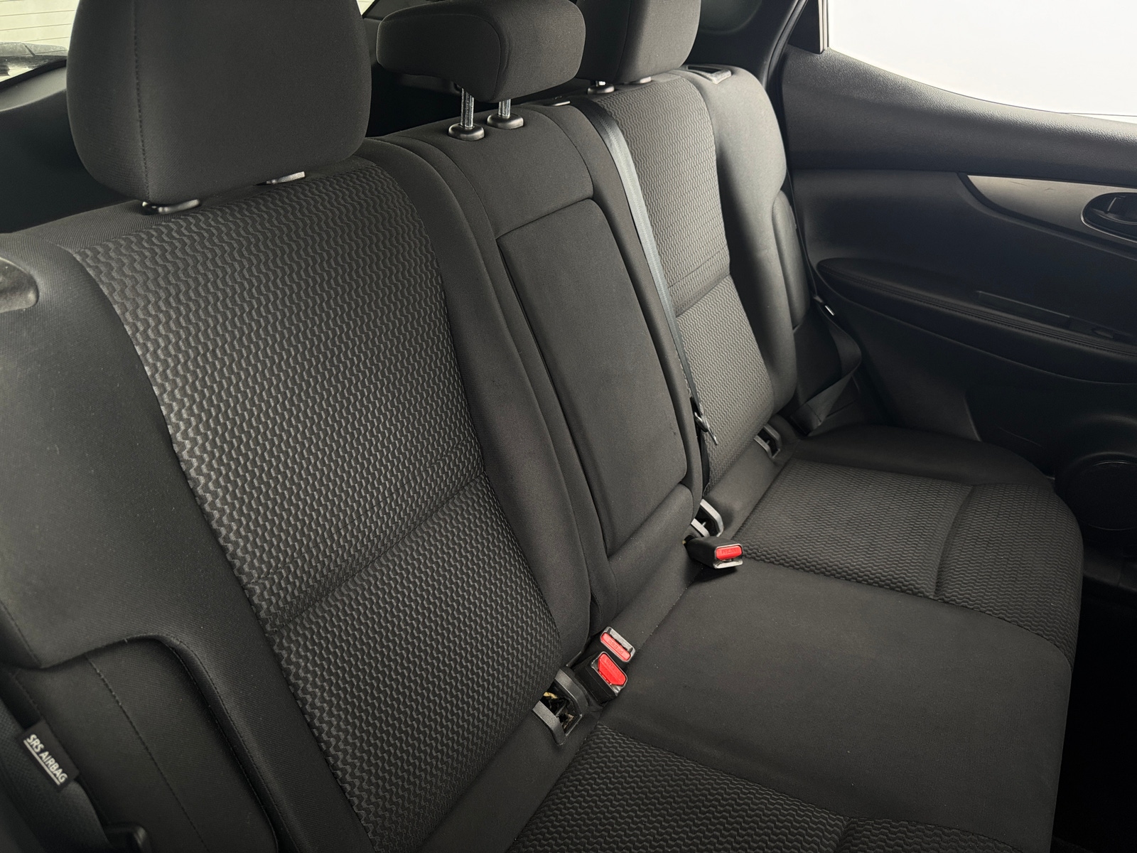 Thumbnail: 2021 Nissan Rogue Sport - 6