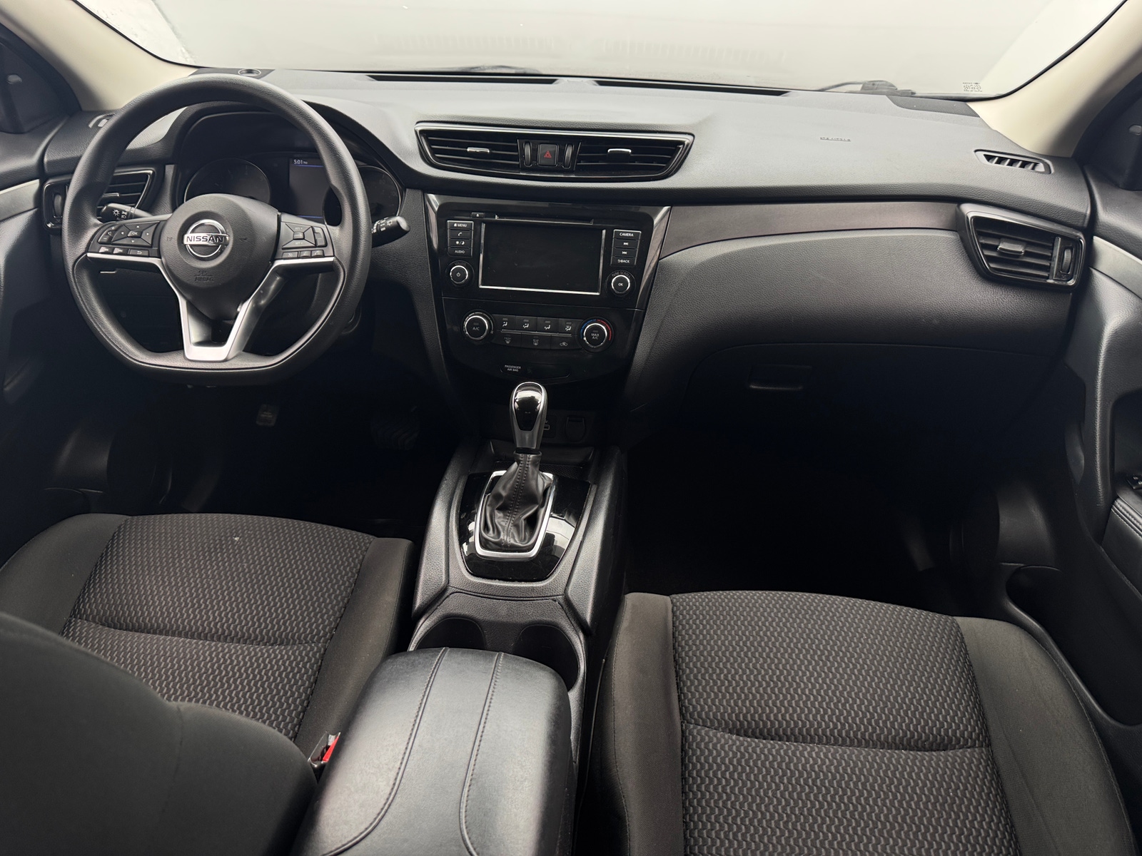 Thumbnail: 2021 Nissan Rogue Sport - 3