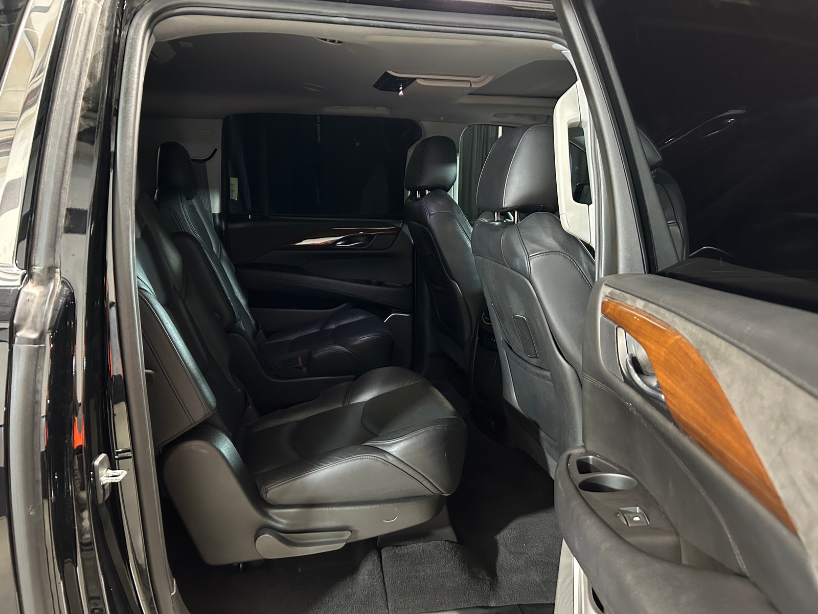 Thumbnail: 2020 Cadillac Escalade - 5