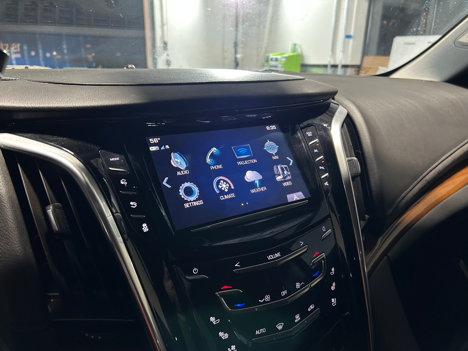 Thumbnail: 2020 Cadillac Escalade - 3