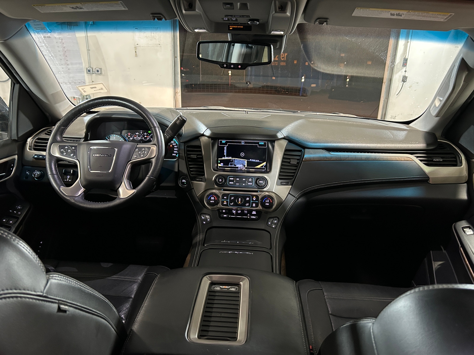 Thumbnail: 2018 GMC Yukon XL - 2