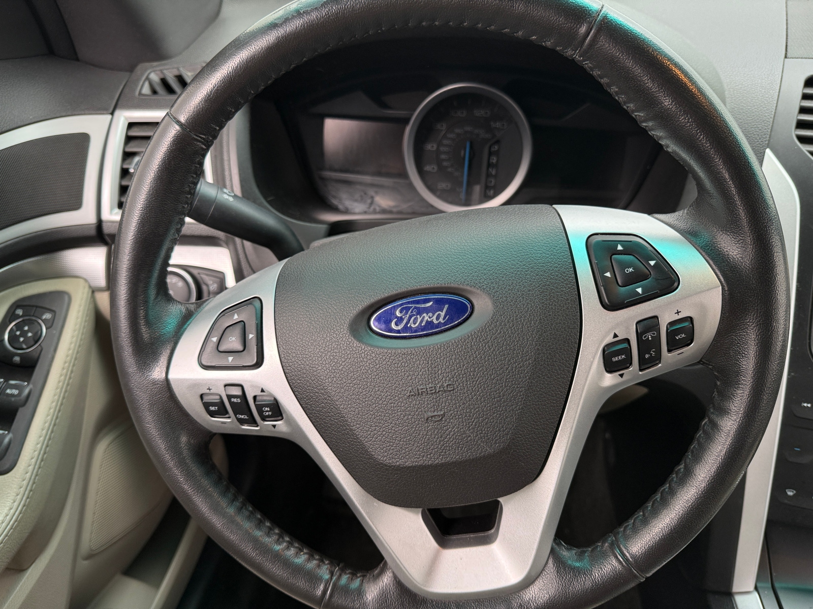 Thumbnail: 2014 Ford Explorer - 5