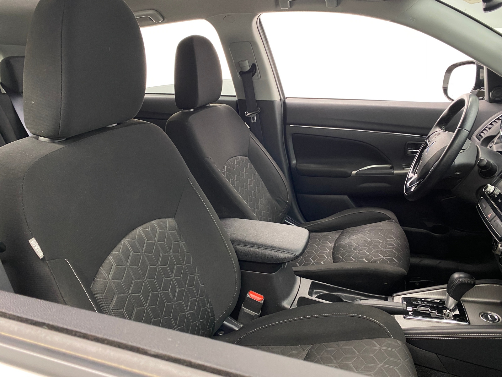 Thumbnail: 2021 Mitsubishi Outlander Sport - 2