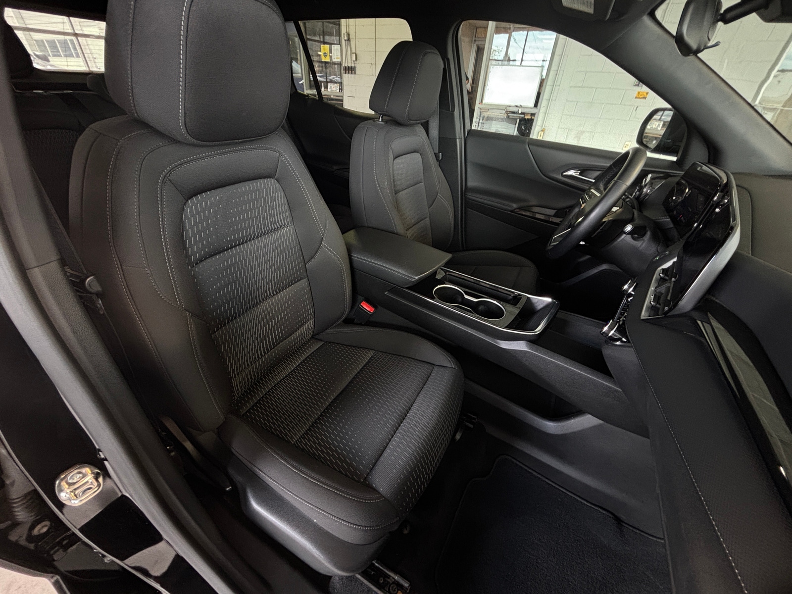 Thumbnail: 2025 Chevrolet Equinox - 2