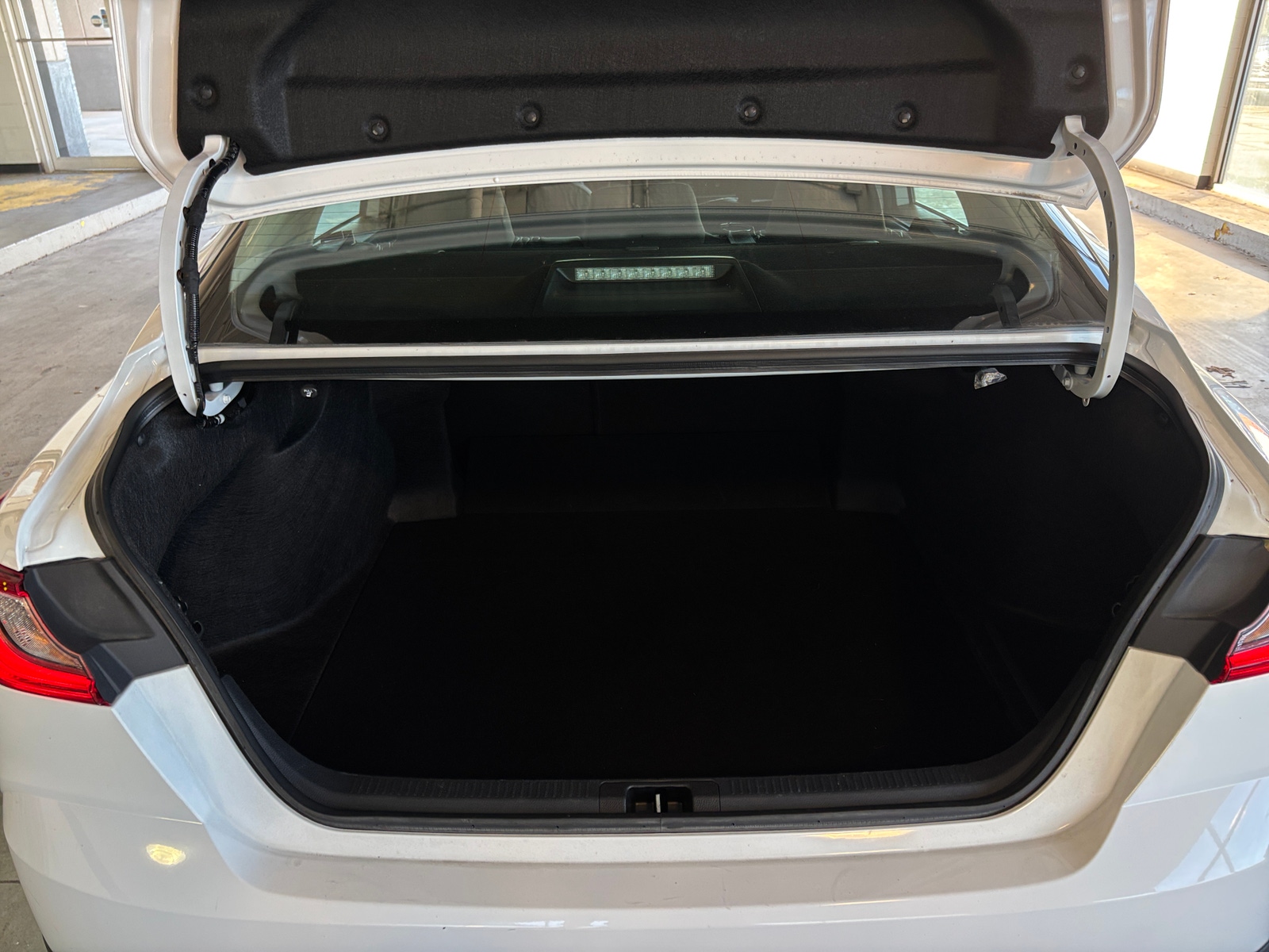 Thumbnail: 2025 Toyota Camry - 6