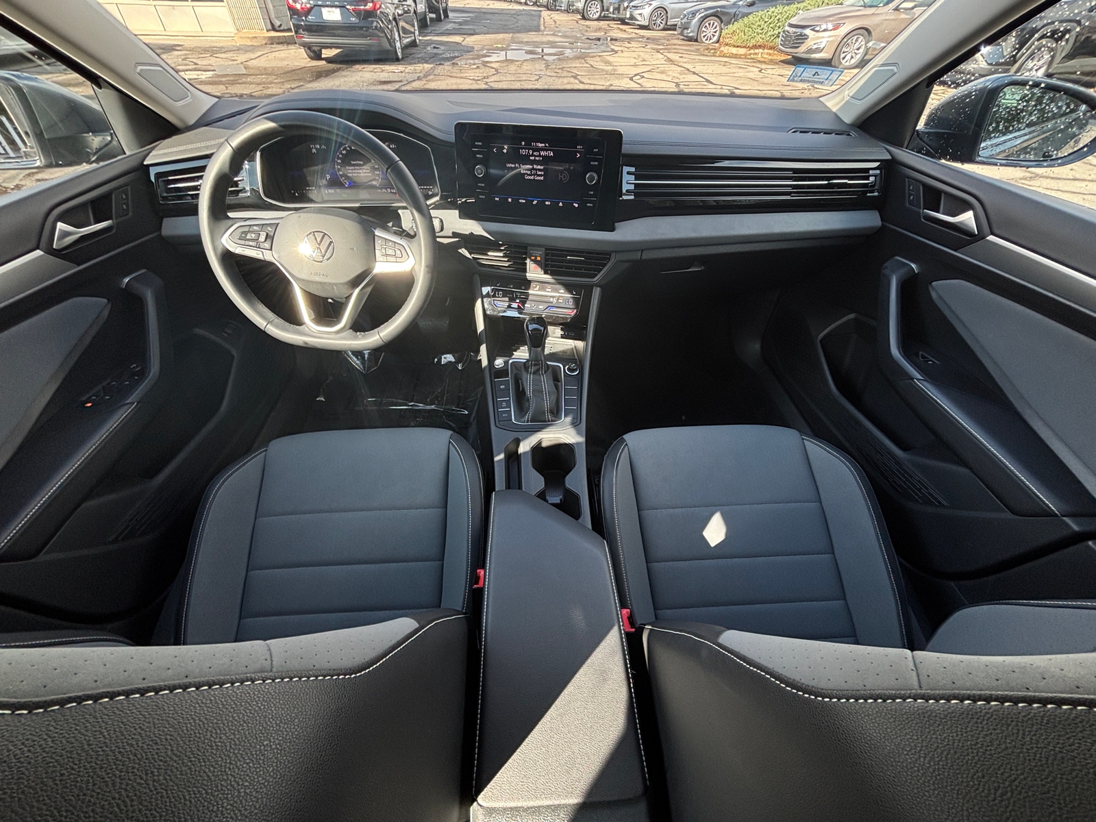 Thumbnail: 2025 Volkswagen Jetta - 3