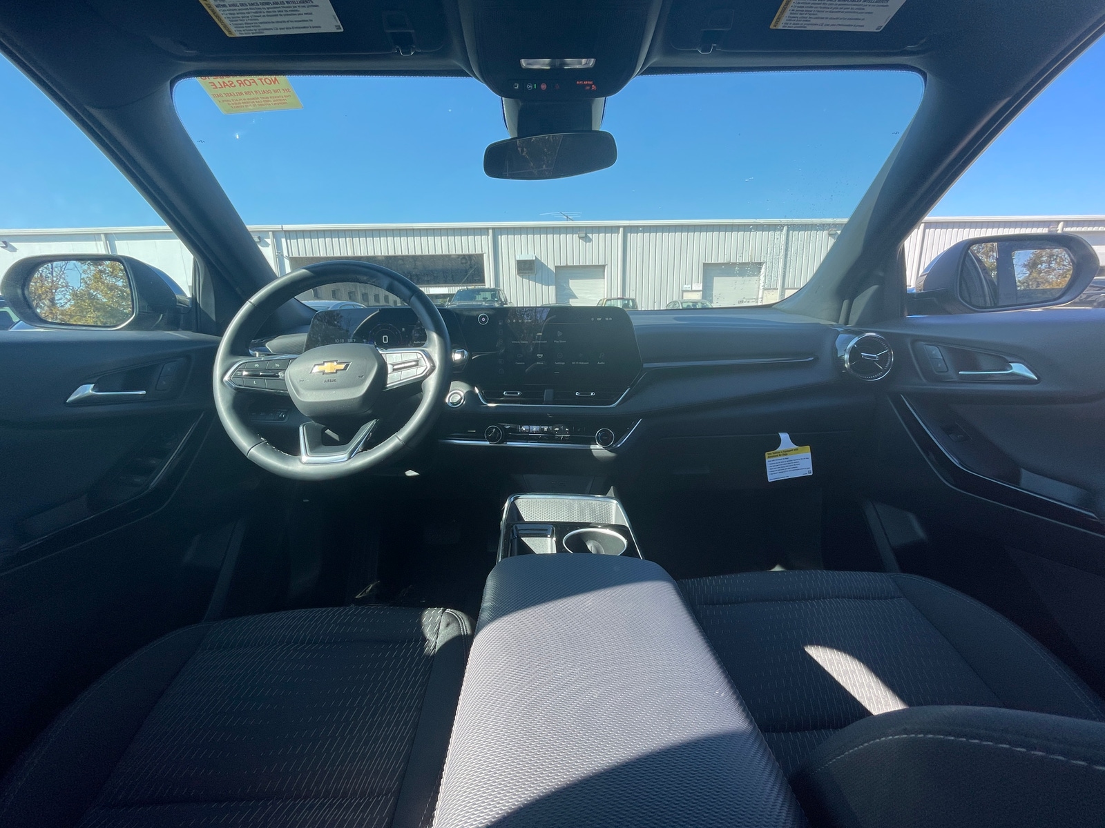 Thumbnail: 2025 Chevrolet Equinox - 3