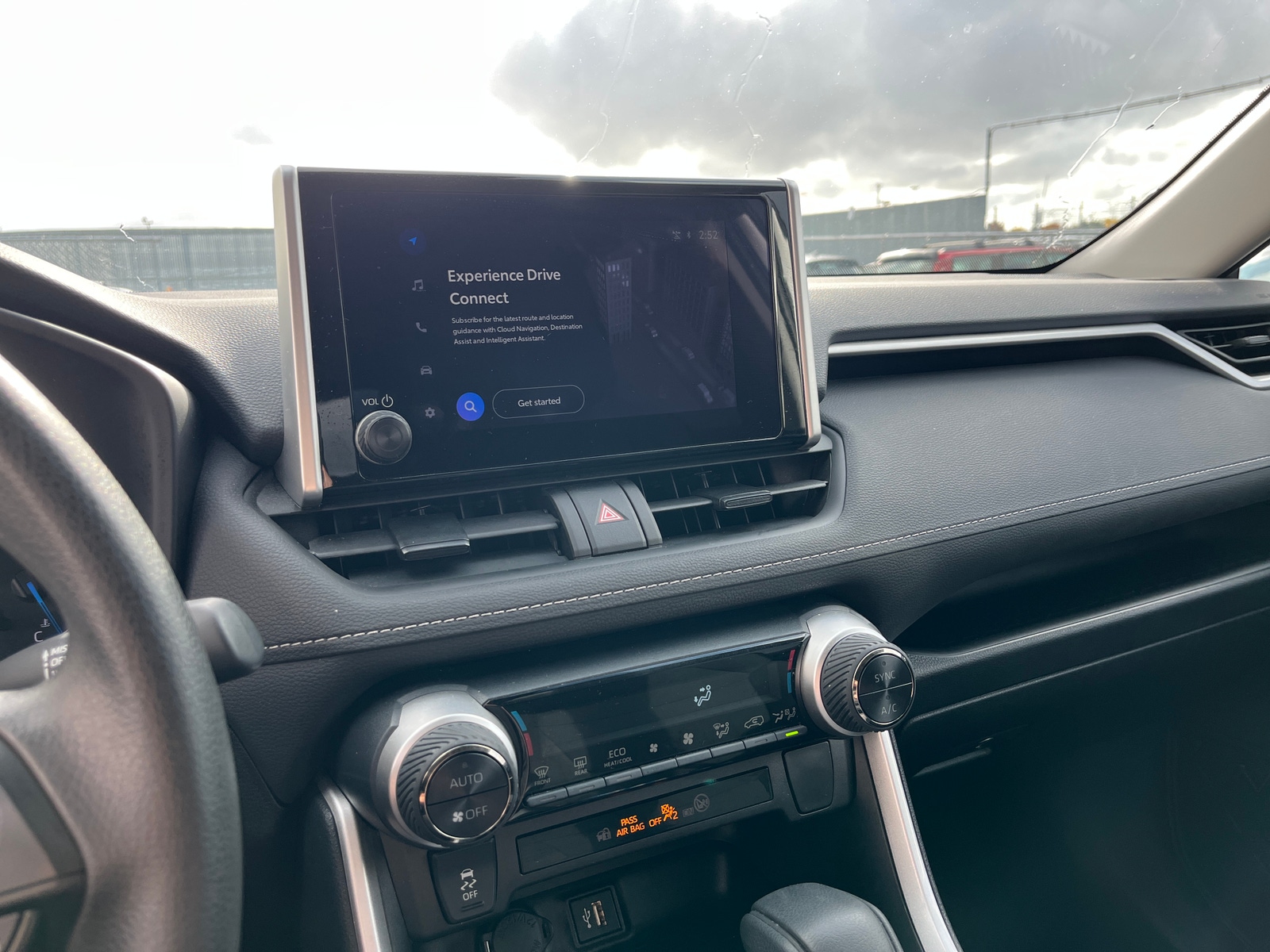 Thumbnail: 2025 Toyota RAV4 - 4