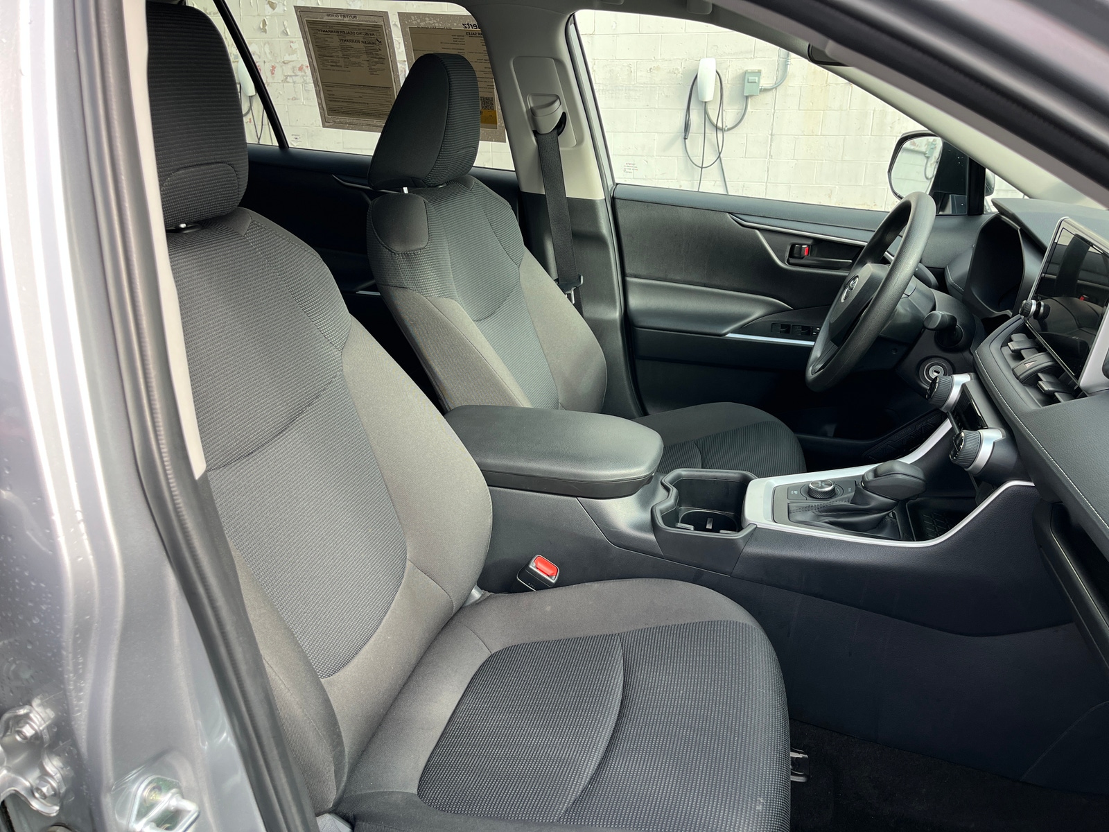 Thumbnail: 2025 Toyota RAV4 - 2