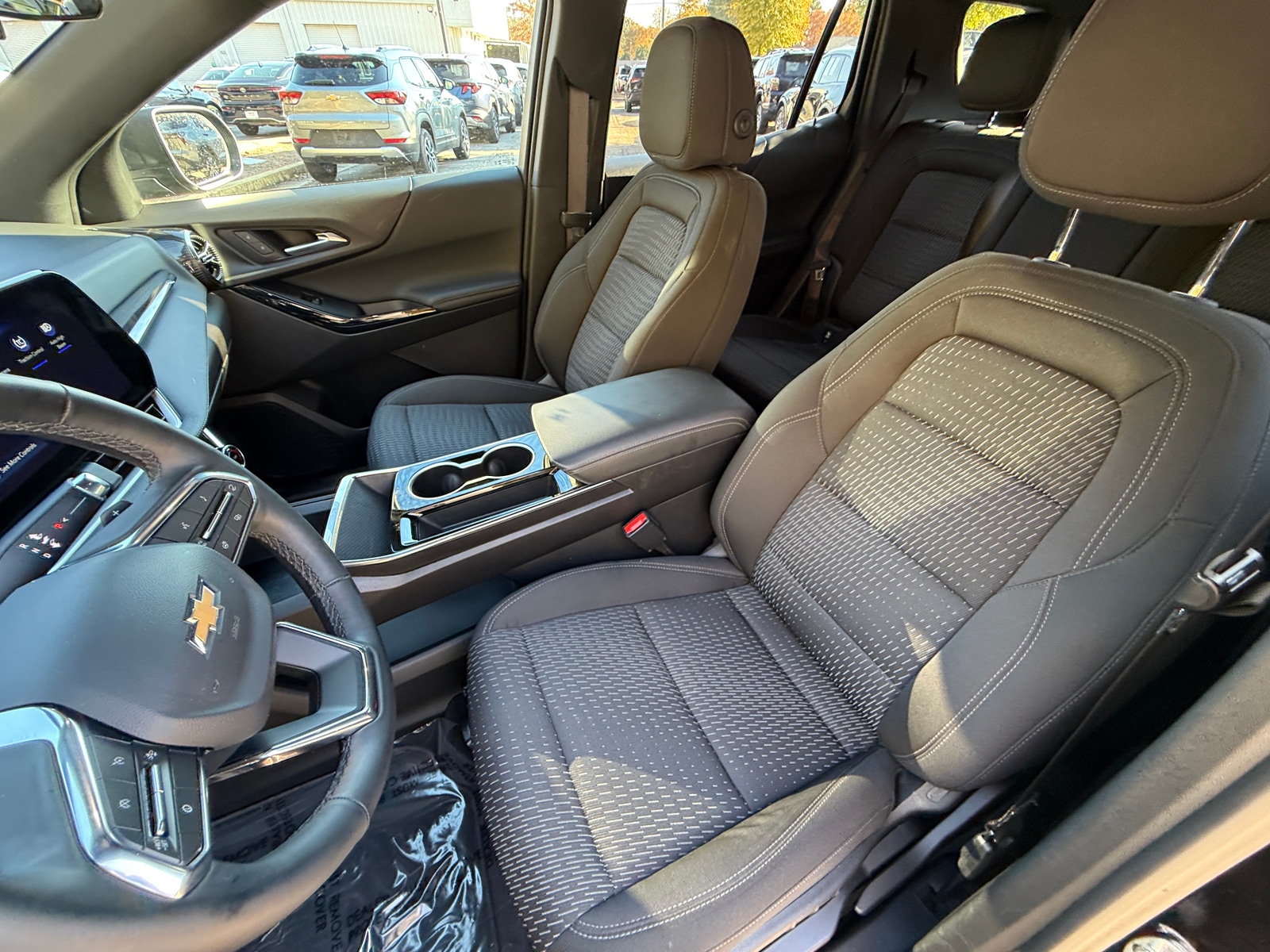 Thumbnail: 2025 Chevrolet Equinox - 2