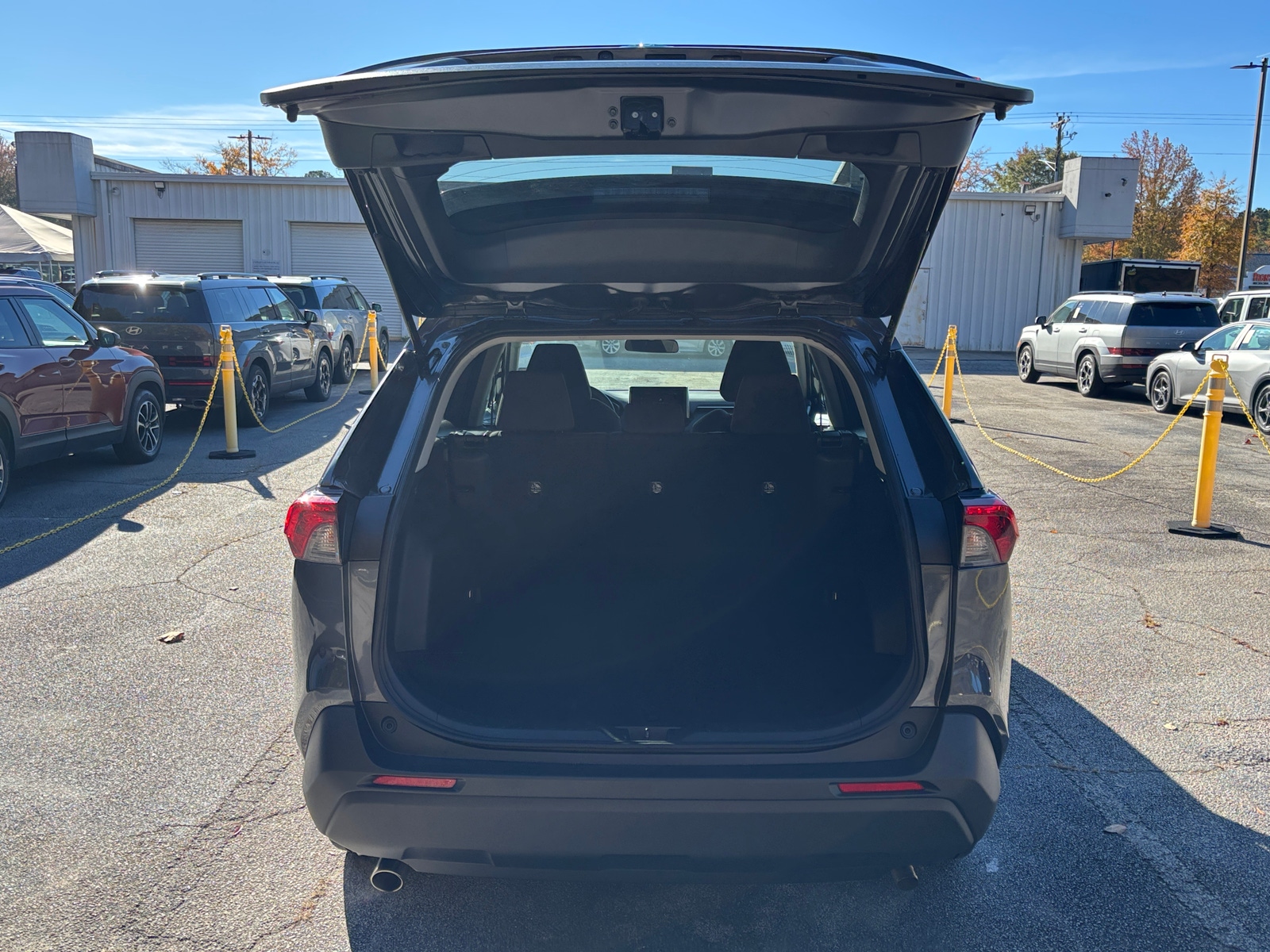 Thumbnail: 2025 Toyota RAV4 - 6