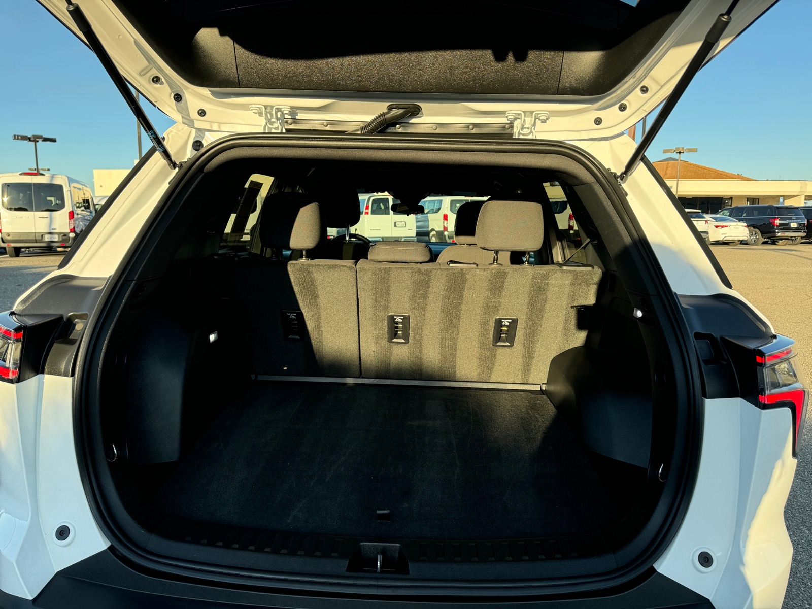 Thumbnail: 2025 Chevrolet Equinox - 7