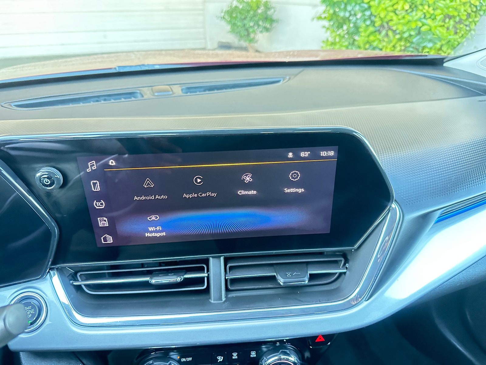 Thumbnail: 2025 Chevrolet Trax - 4