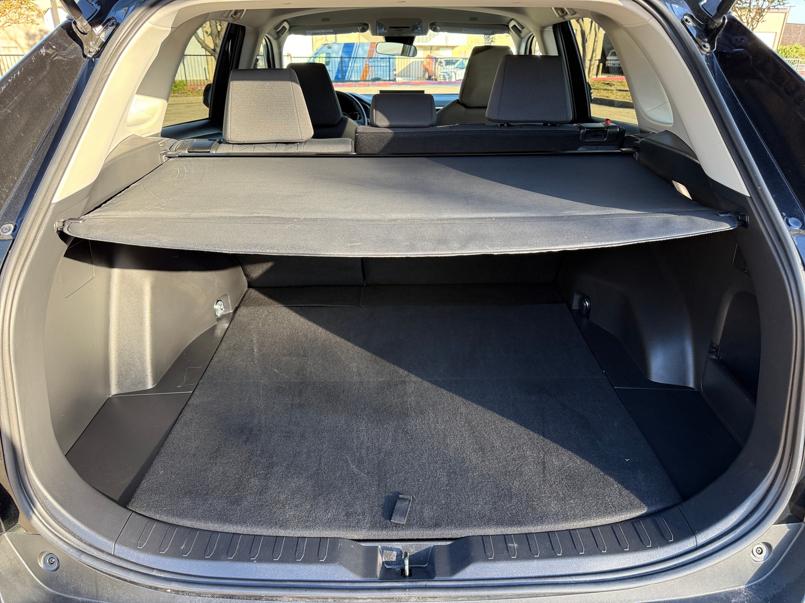 Thumbnail: 2025 Toyota RAV4 - 6