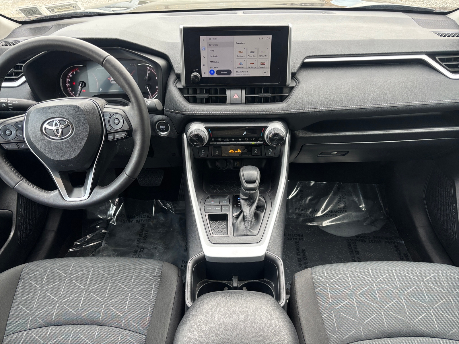 Thumbnail: 2025 Toyota RAV4 - 3