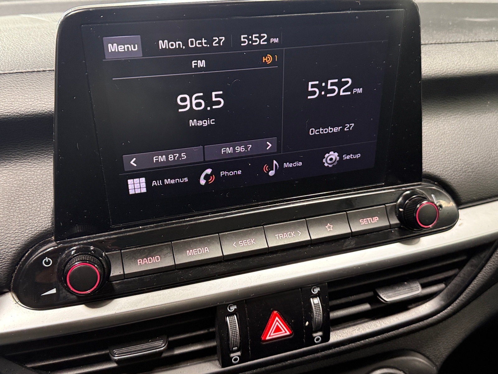 Thumbnail: 2024 Kia Forte - 4