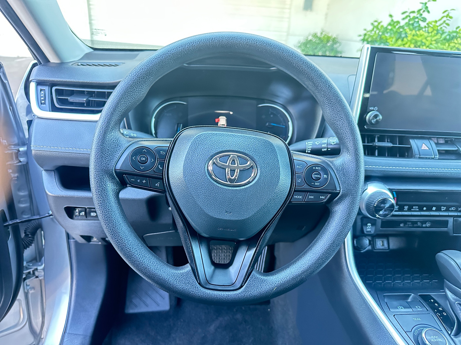 Thumbnail: 2025 Toyota RAV4 - 5