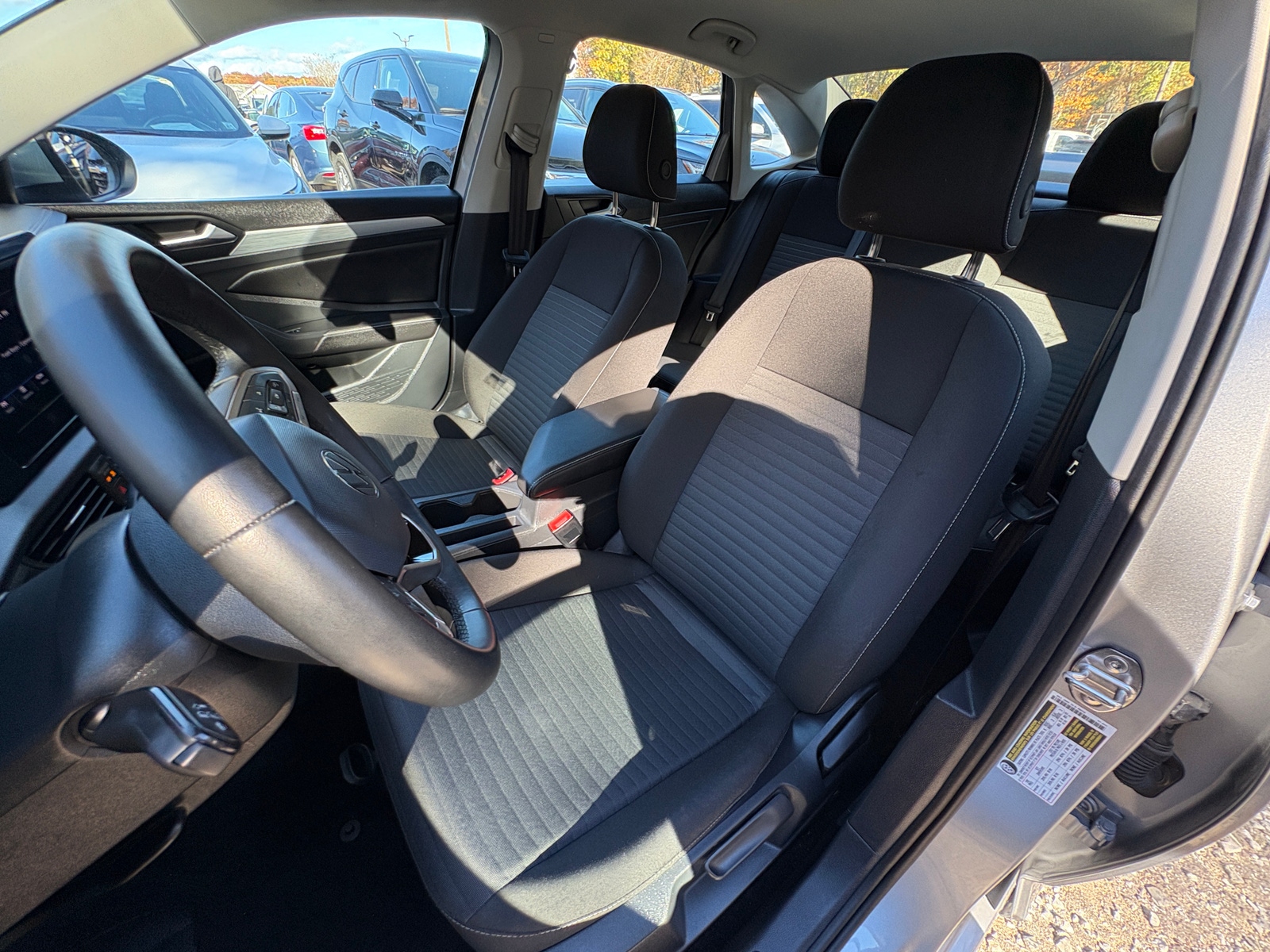 Thumbnail: 2025 Volkswagen Jetta - 2