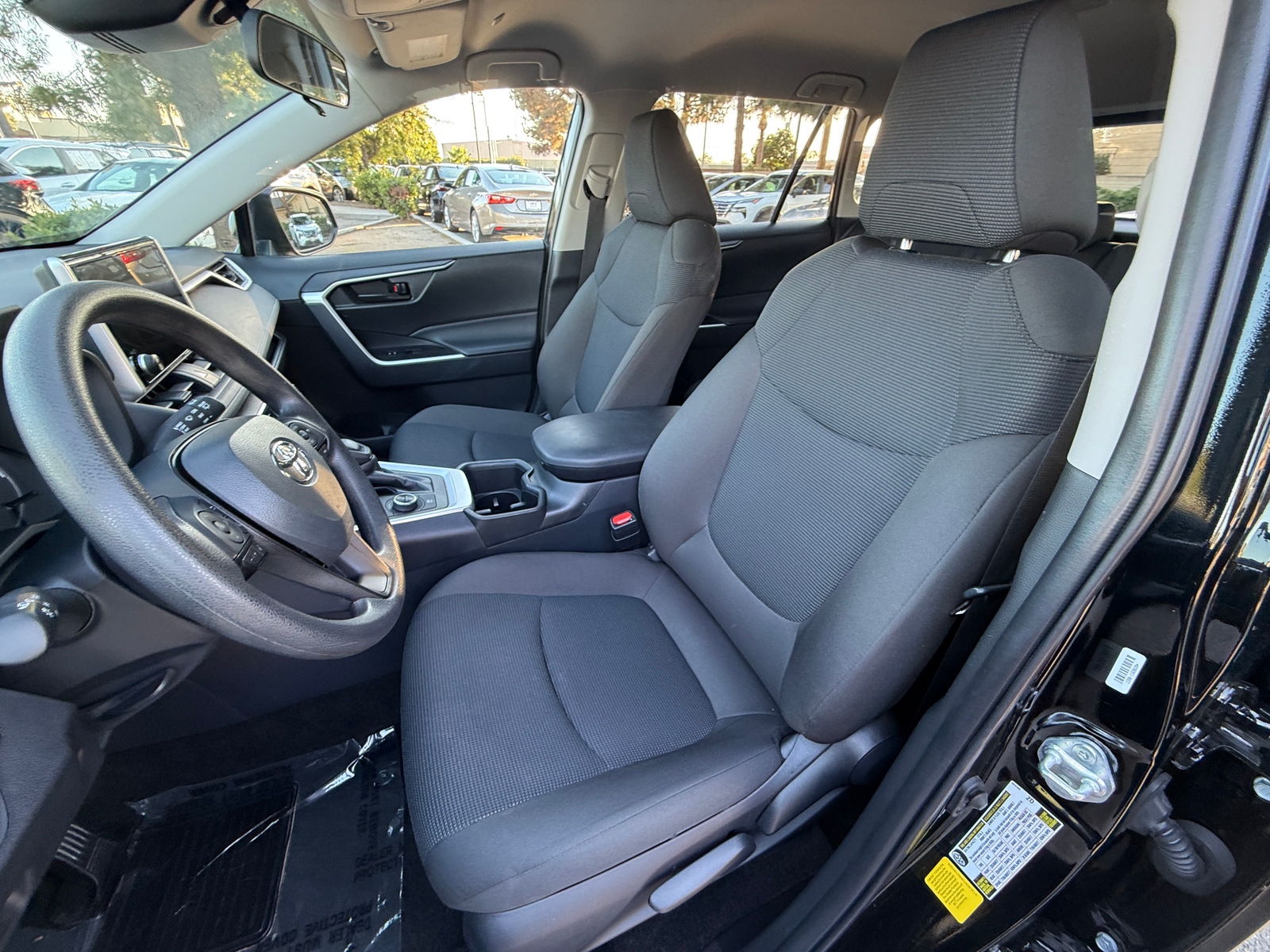 Thumbnail: 2025 Toyota RAV4 - 2