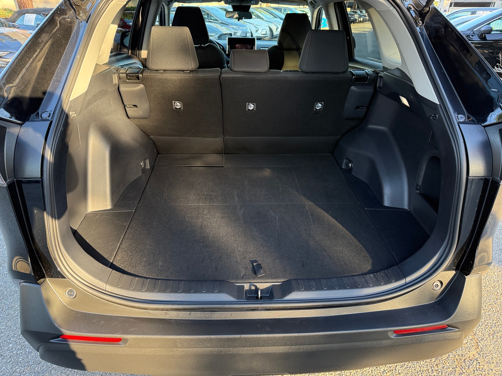 Thumbnail: 2025 Toyota RAV4 - 4