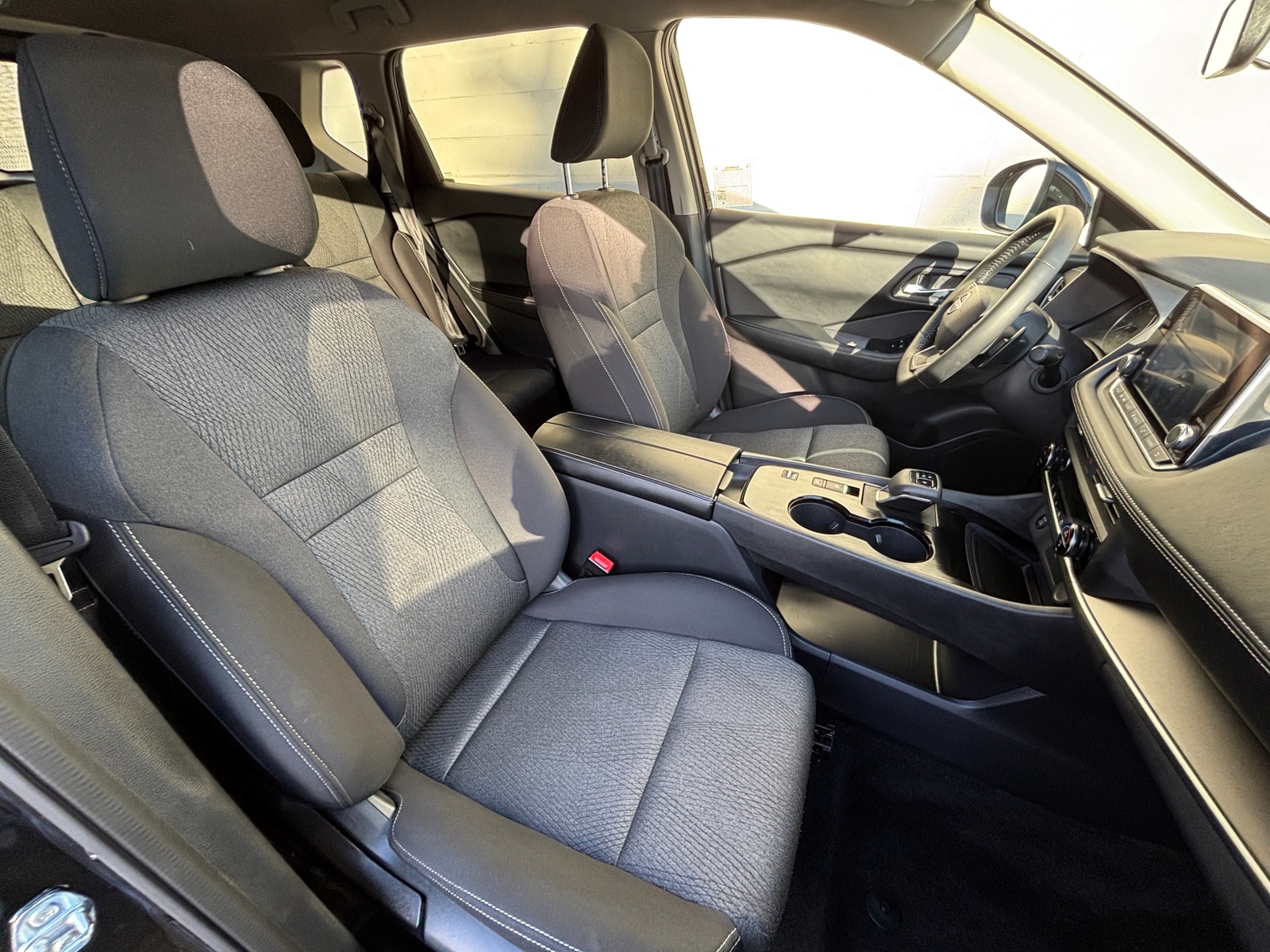 Thumbnail: 2025 Nissan Rogue - 2