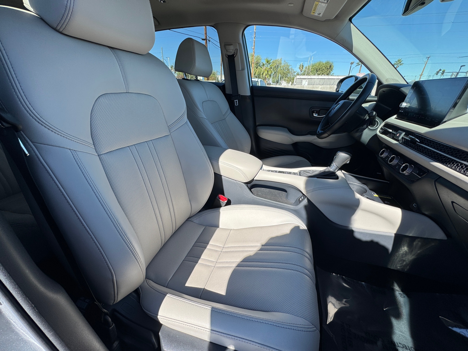 Thumbnail: 2025 Honda HR-V - 2