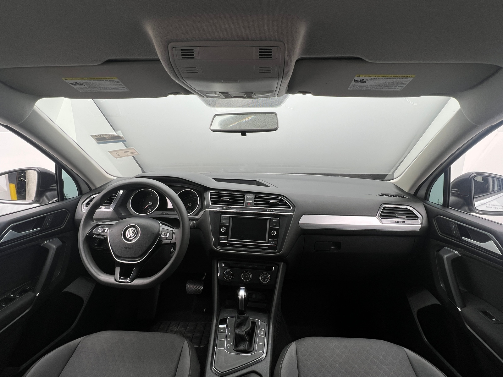 Thumbnail: 2018 Volkswagen Tiguan - 3