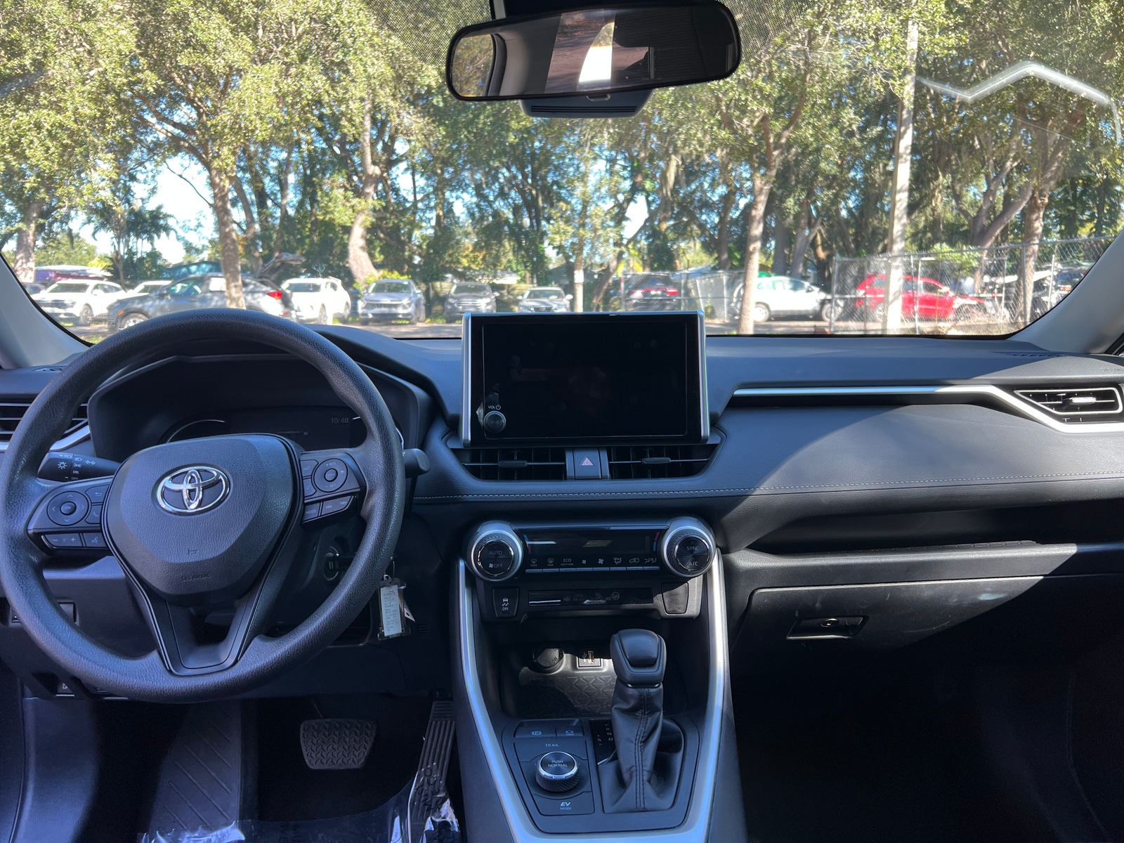 Thumbnail: 2025 Toyota RAV4 - 3