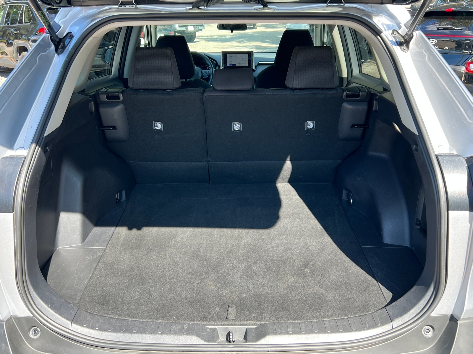 Thumbnail: 2025 Toyota RAV4 - 5