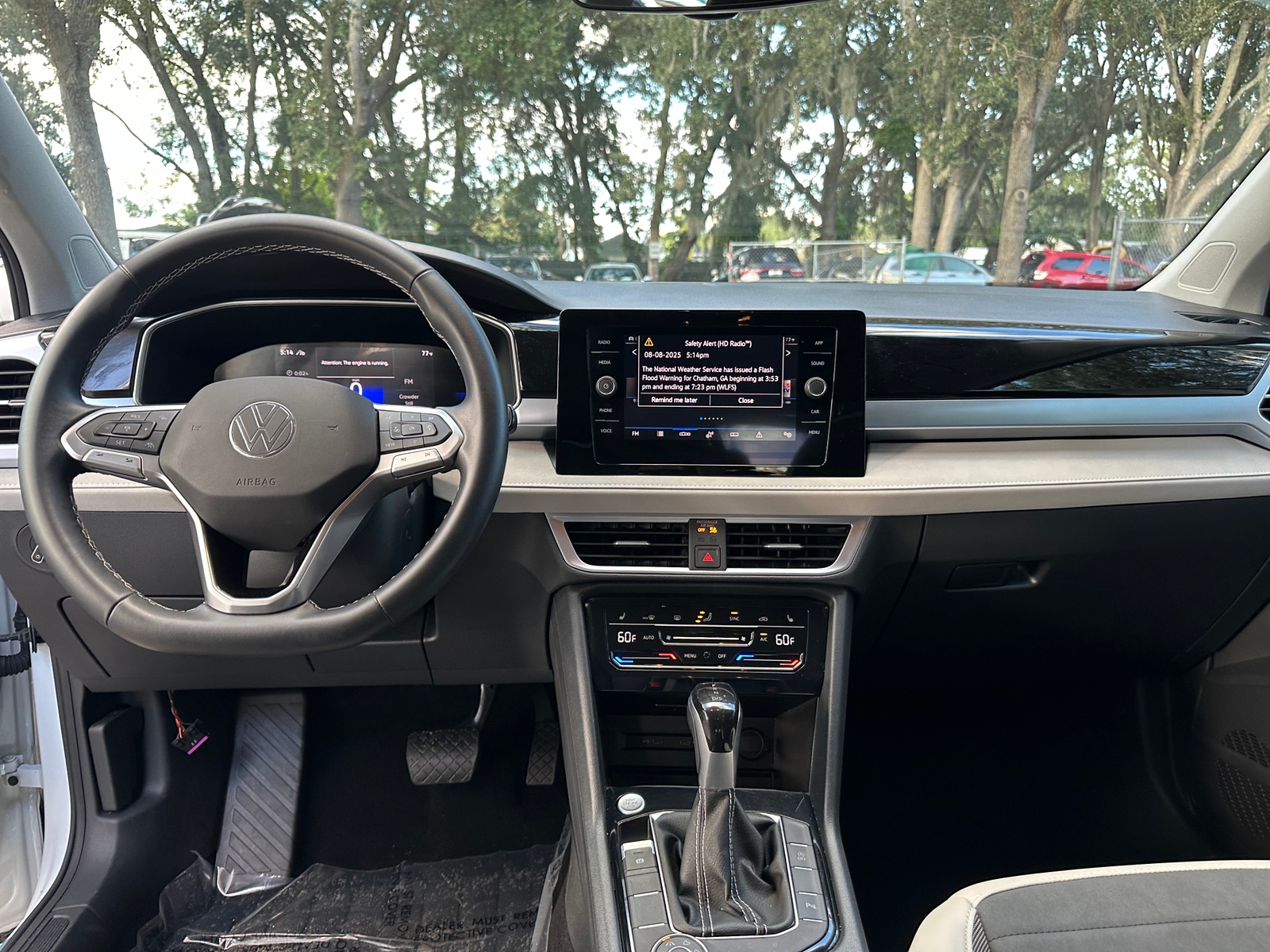 Thumbnail: 2025 Volkswagen Taos - 3