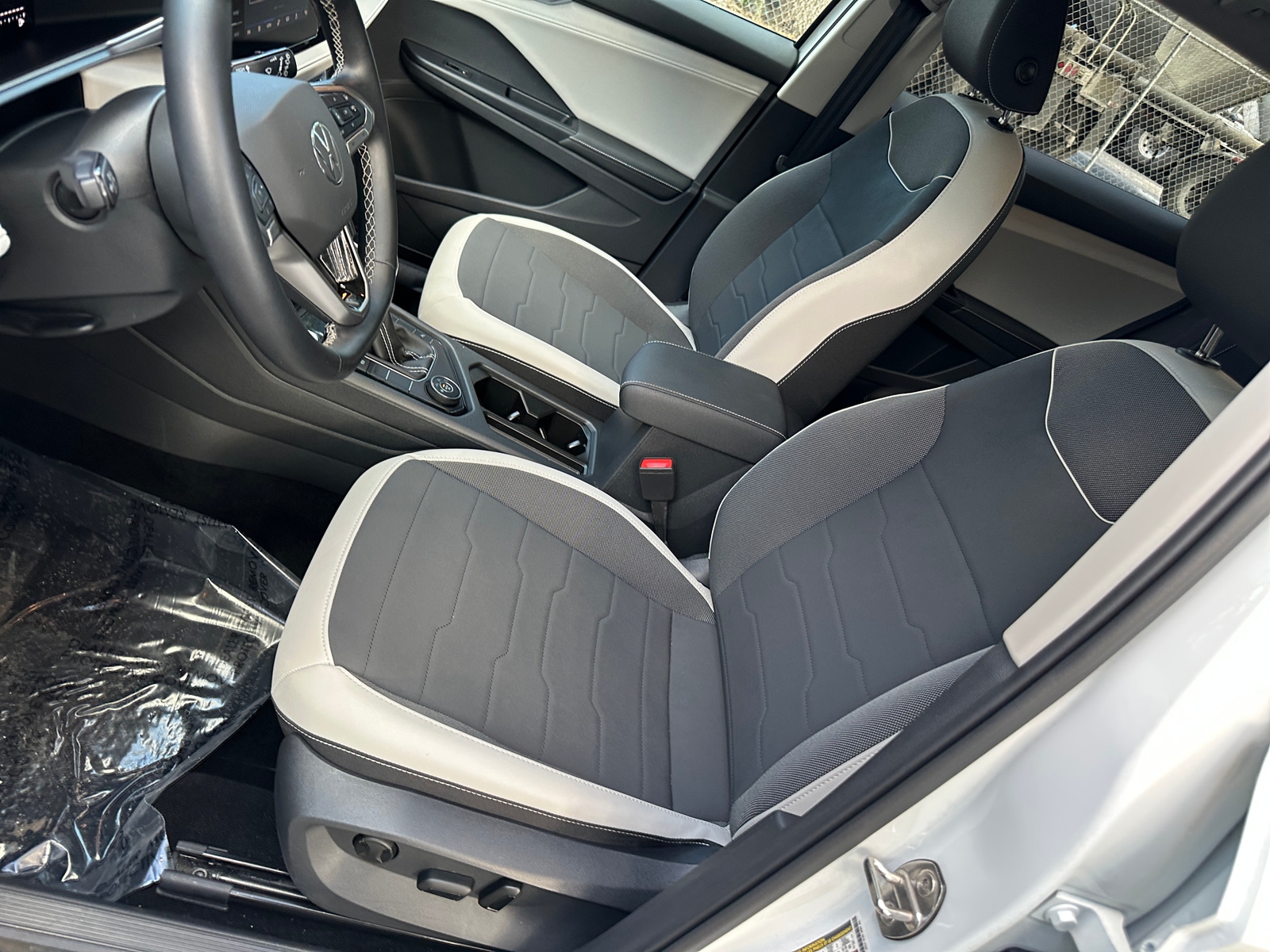 Thumbnail: 2025 Volkswagen Taos - 2