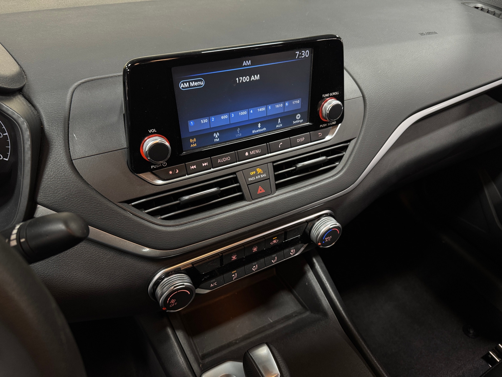 Thumbnail: 2022 Nissan Altima - 4