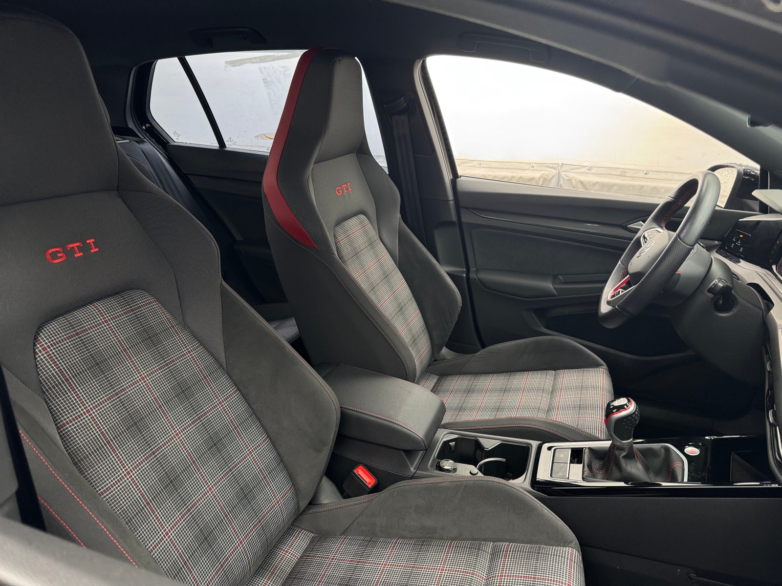 Thumbnail: 2024 Volkswagen Golf - 2