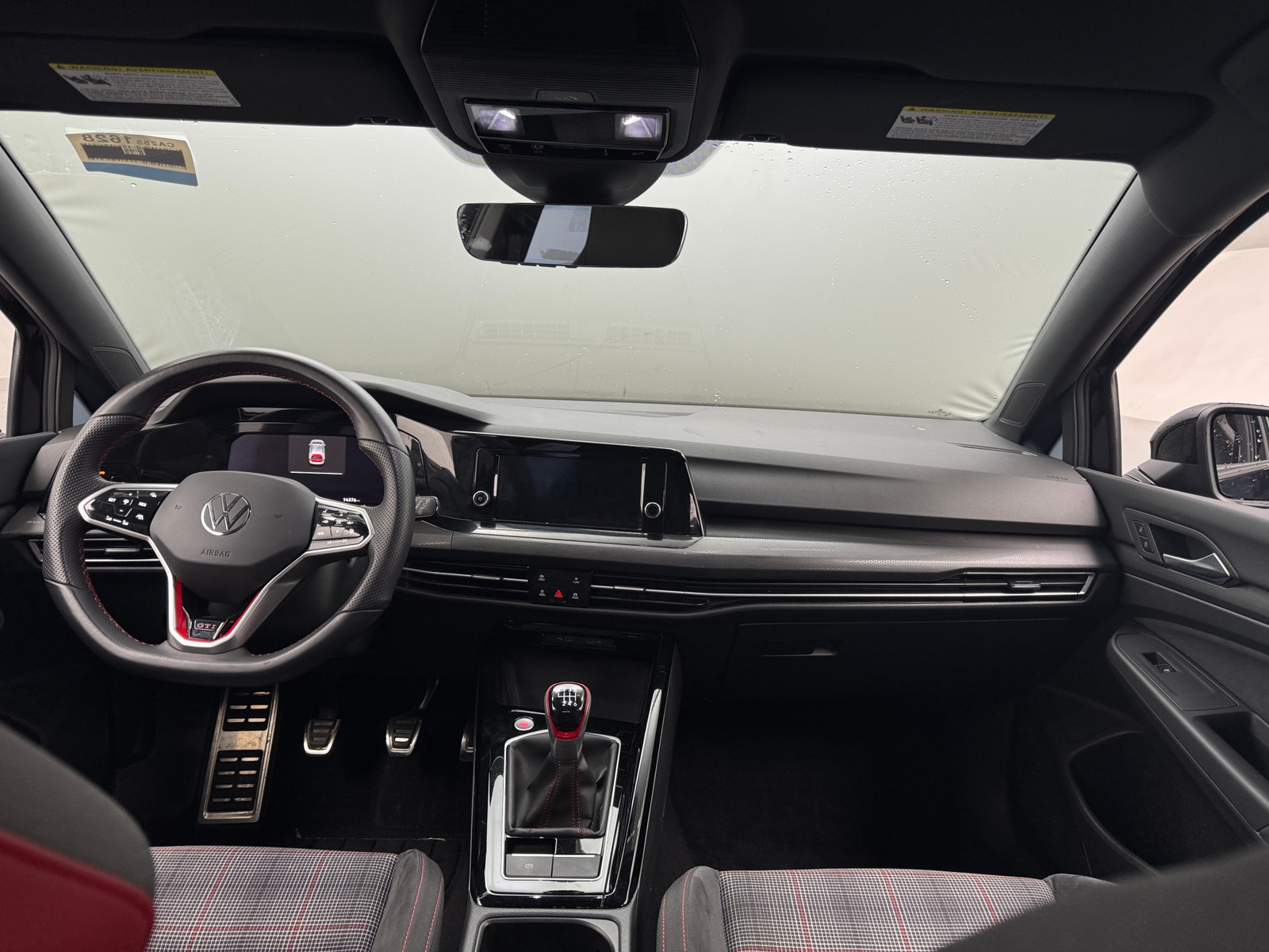 Thumbnail: 2024 Volkswagen Golf - 3