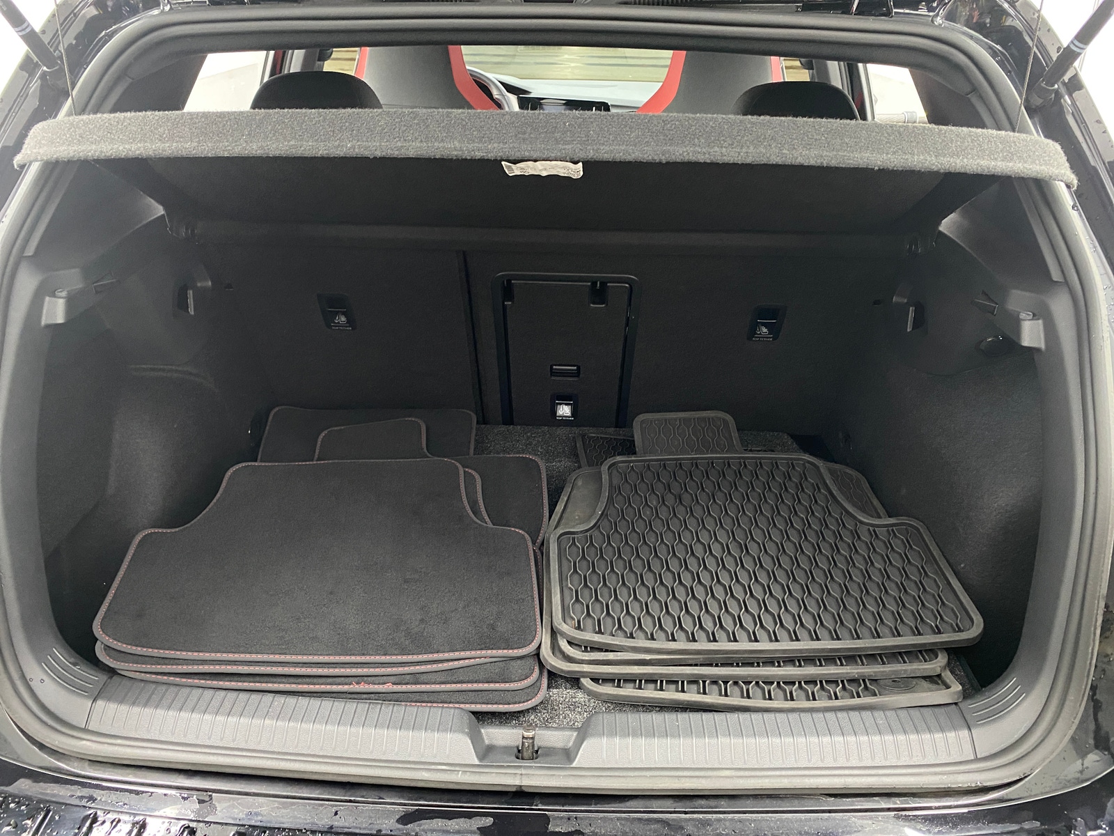 Thumbnail: 2024 Volkswagen Golf - 7