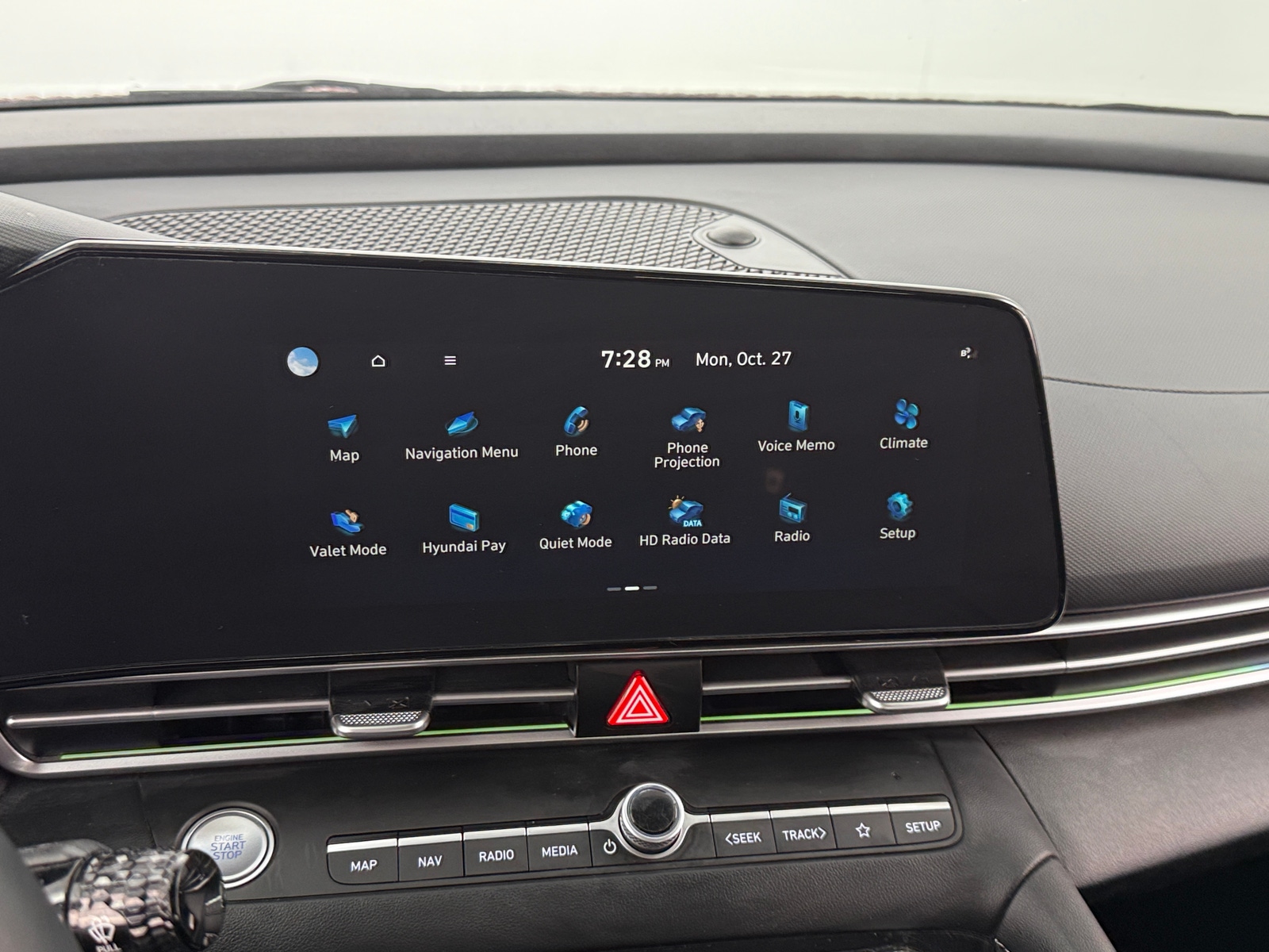 Thumbnail: 2024 Hyundai Elantra - 4