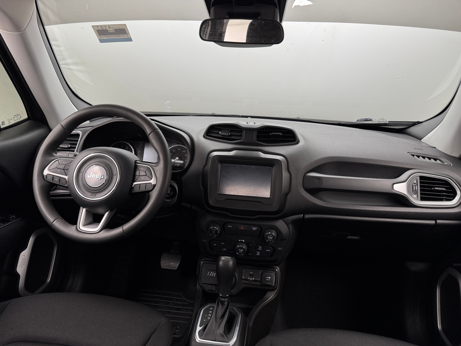 Thumbnail: 2020 Jeep Renegade - 3