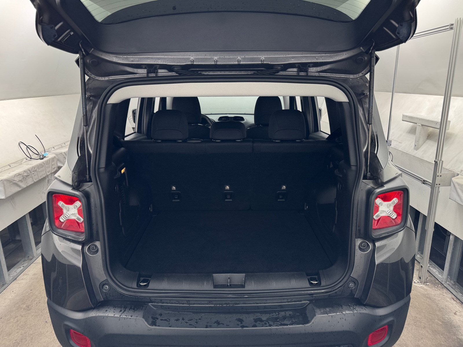 Thumbnail: 2020 Jeep Renegade - 7