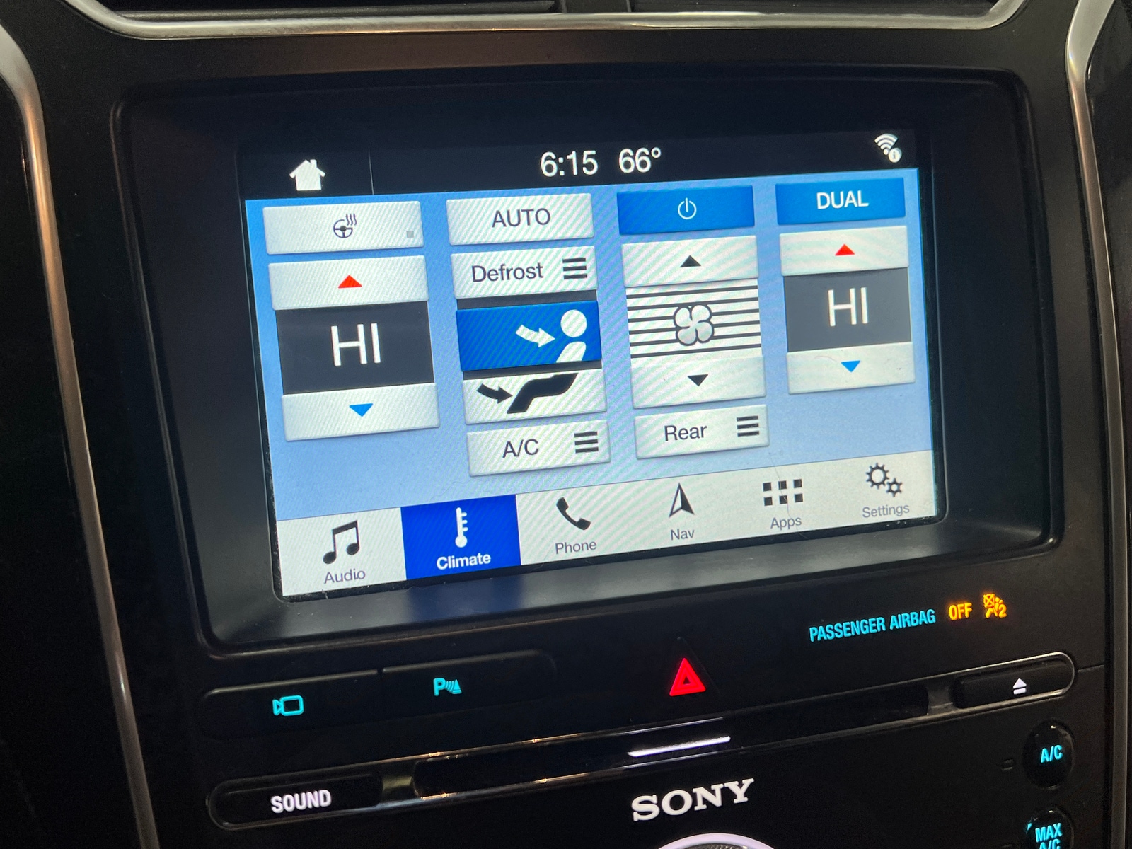 Thumbnail: 2018 Ford Explorer - 3