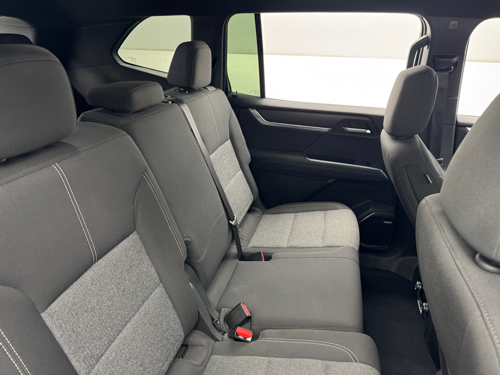 Thumbnail: 2025 GMC Acadia - 6