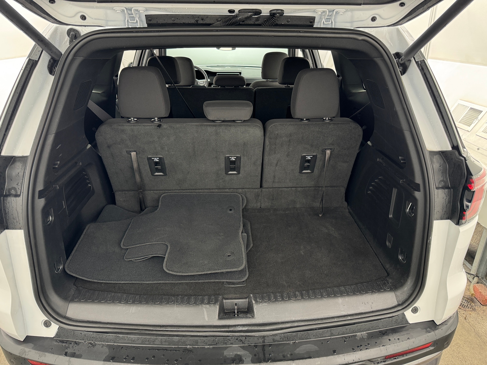 Thumbnail: 2025 GMC Acadia - 7