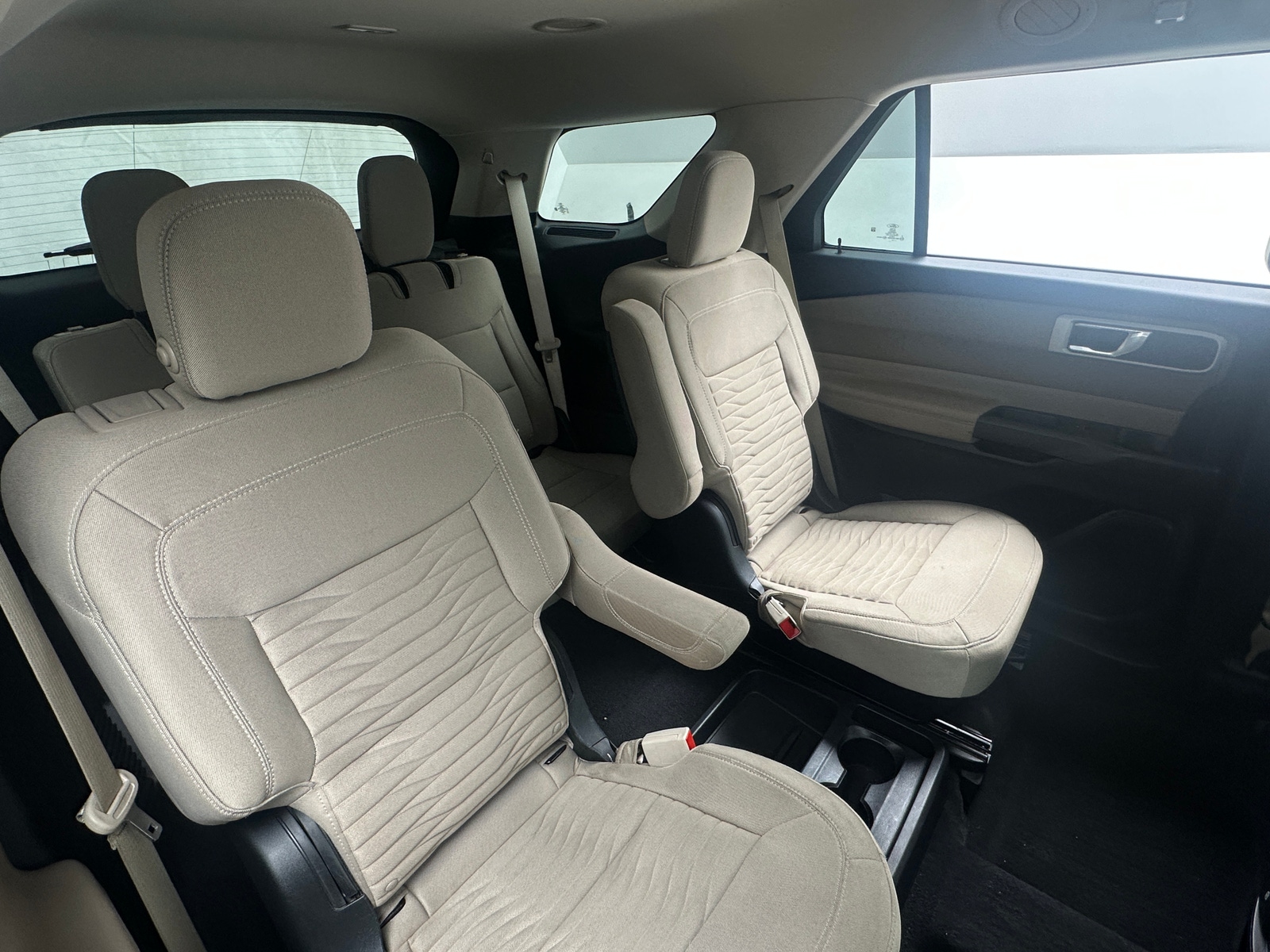 Thumbnail: 2020 Ford Explorer - 6