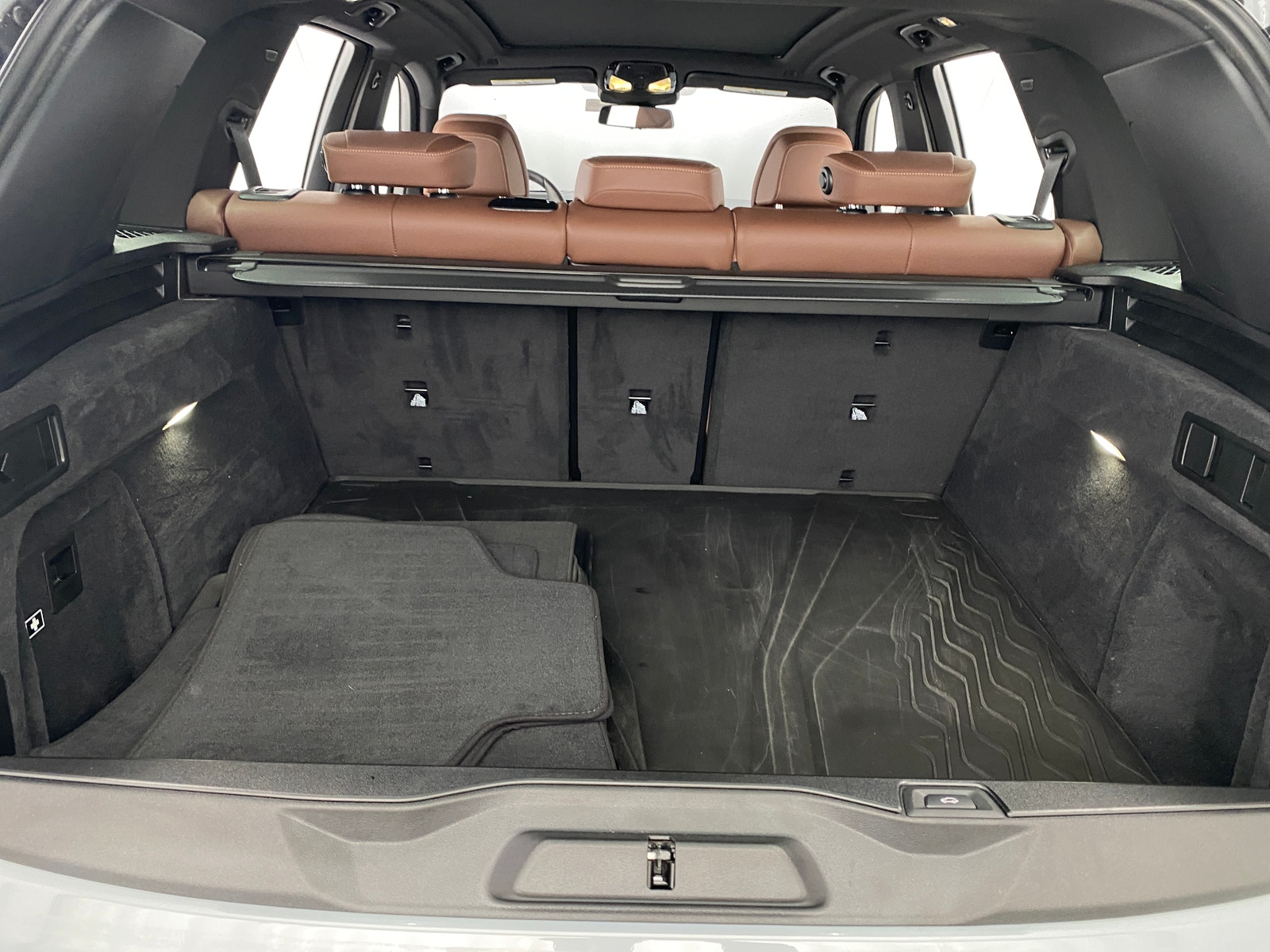 Thumbnail: 2025 BMW X5 - 6