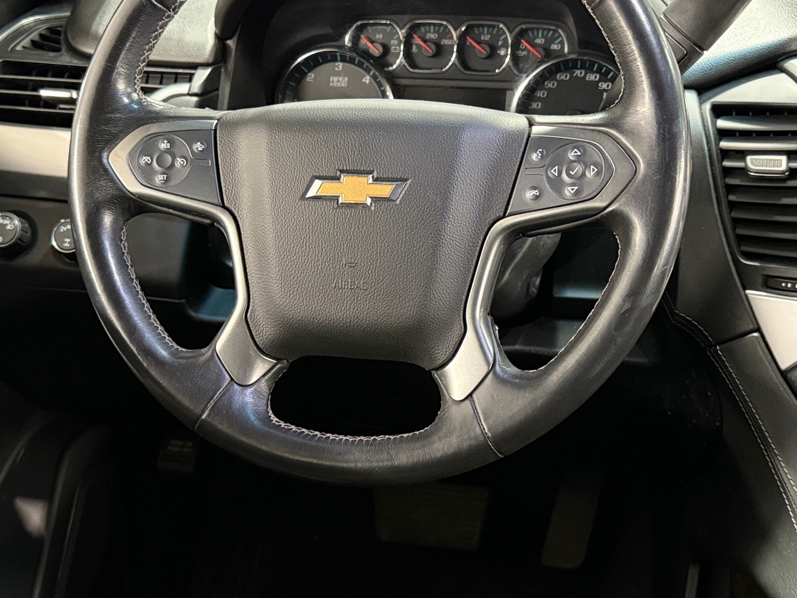 Thumbnail: 2019 Chevrolet Tahoe - 5