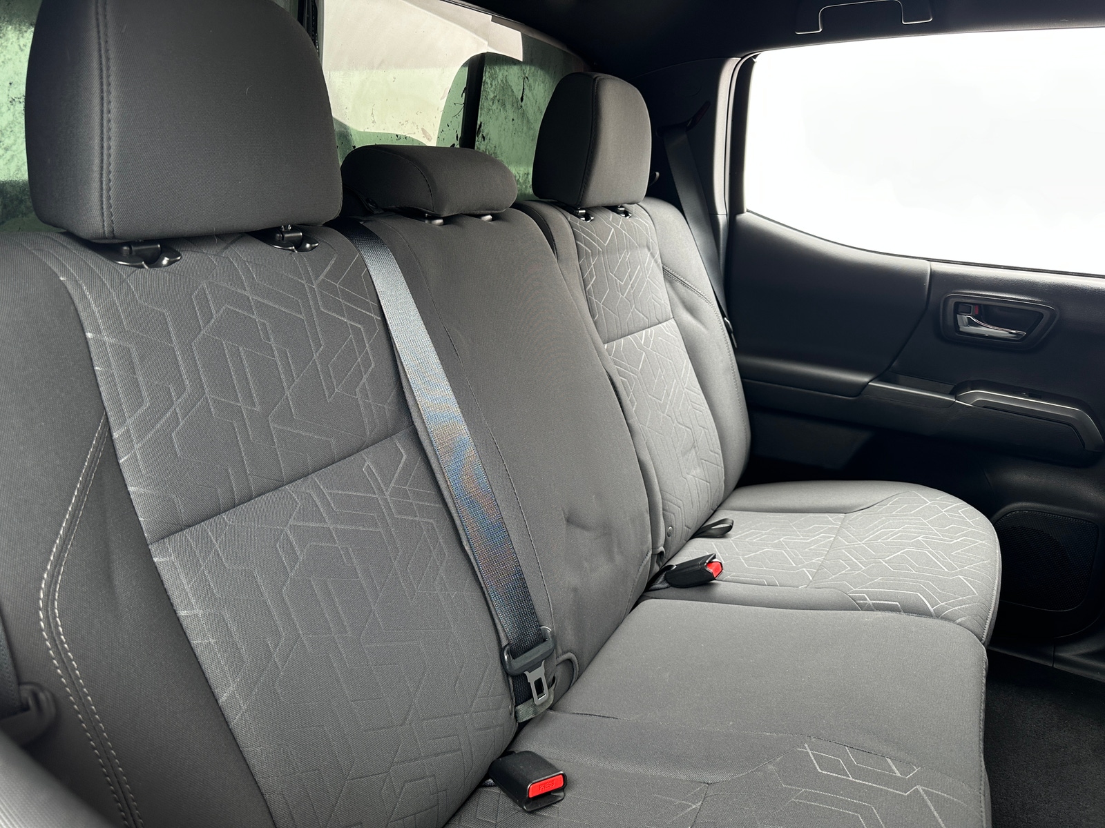 Thumbnail: 2017 Toyota Tacoma - 6