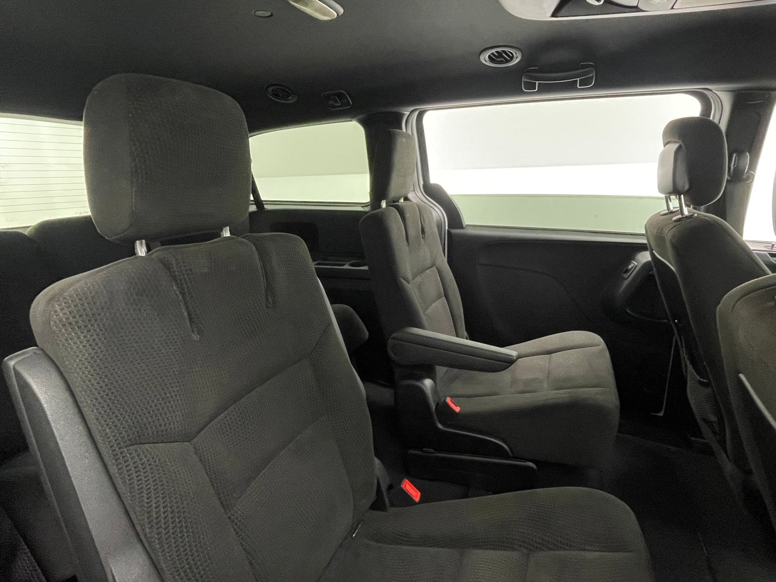 Thumbnail: 2016 Dodge Grand Caravan - 6